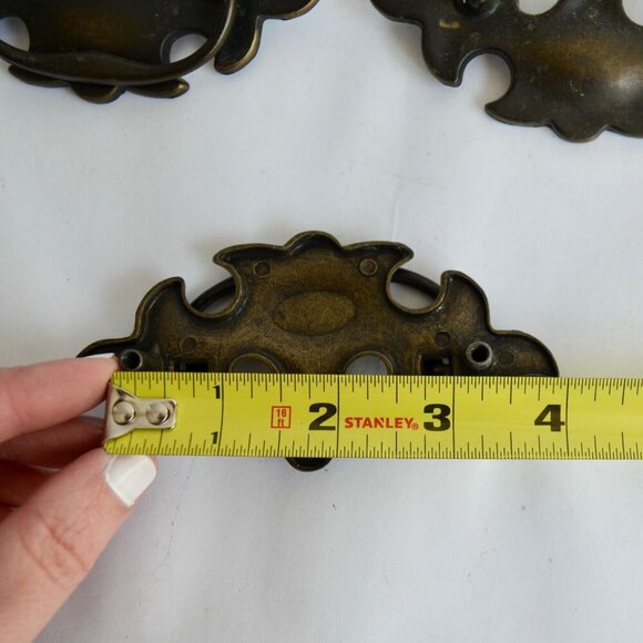 Lot of 5 Brass Bat Wing Drawer Pull Handles Chippendale Bail Pull 3" - Picture 6 of 6